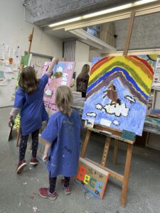 Acrylmalerei an der Staffelei
